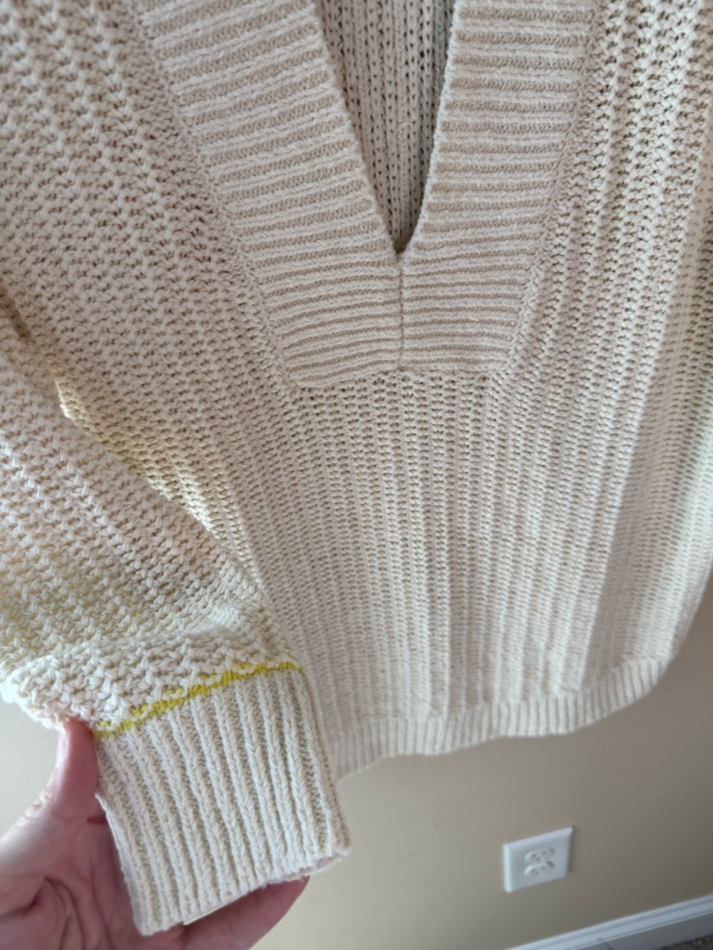 CAbi Croquet Pullover Knit Sweater V-Neck Cotton/Lyocell Blend size M - Picture 5 of 8